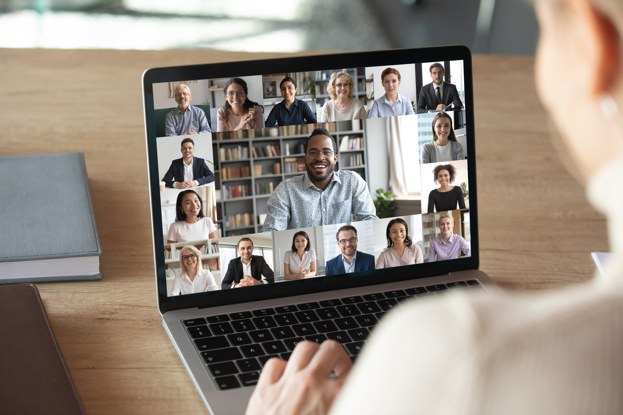 Manage Remote Teams Effectively